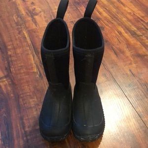 Muck boots